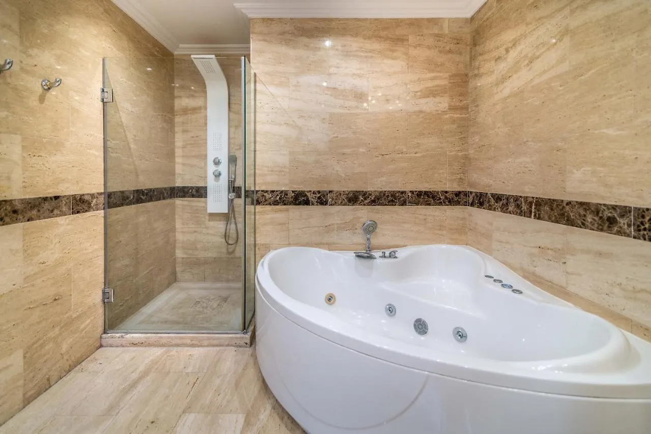 Vacation Marbella I Villa Adelfas, Andalusian Style, Private Pool, Sea View ספרד